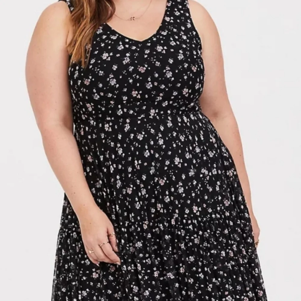 Torrid Flowy Floral Mesh Maxi Dress - Picture 2 of 8